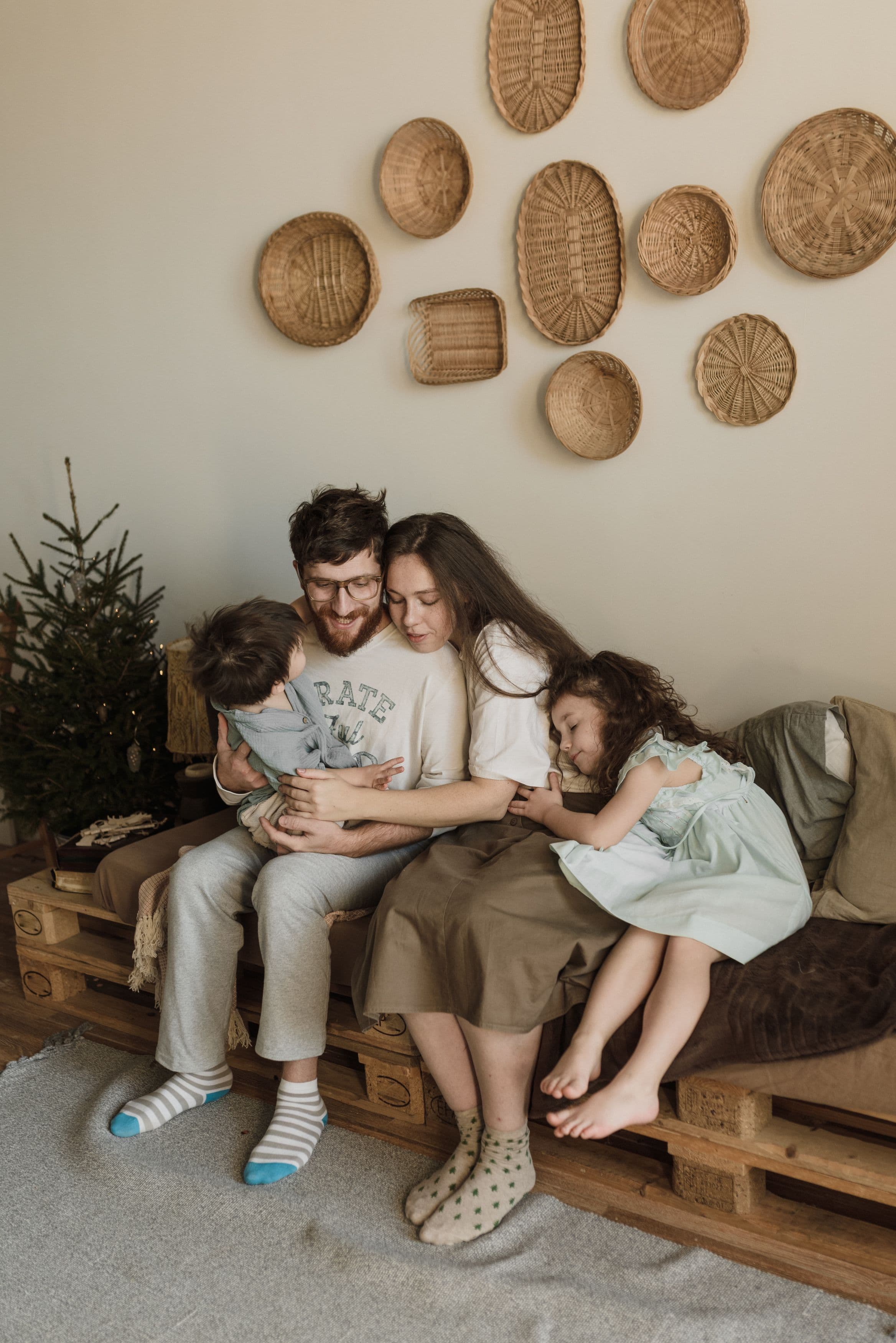 Vital Records Online: How Heirloom Connects Digital Archives to Your Private Family Tree